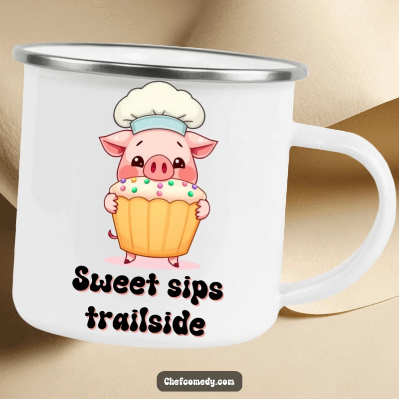 Funny Pig Chef Camping Mug: A smiling pig chef proudly displays a giant decorated cupcake, ready for outdoor brews.